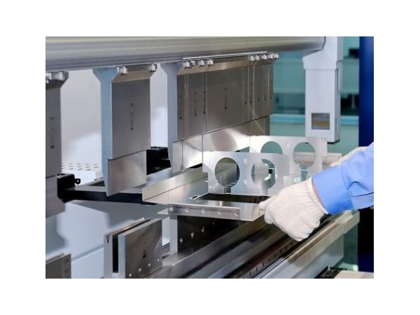 鈑金加工的行業應用及工藝流程介紹 鈑金加工的行業應用及工藝流程介紹